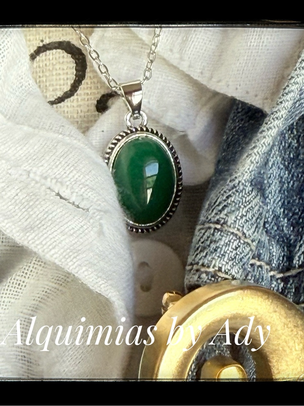 Deep Green untreated emerald Oval Pendant Necklace in Silver